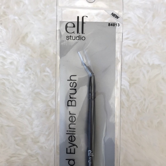 ELF Makeup Elf Angled Eyeliner Brush Poshmark